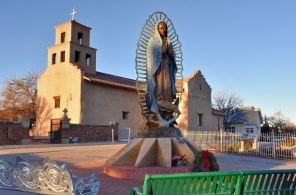 과달루페의 성모_photo by jpellgen_at the church of Virgin Mary in Santa Fe_New Mexico.jpg